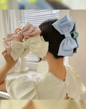 Bow Hair Claw Clip